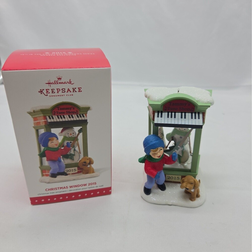 2015 Hallmark Keepsake Ornament "Tammy's' Tune Shop" Christmas Window